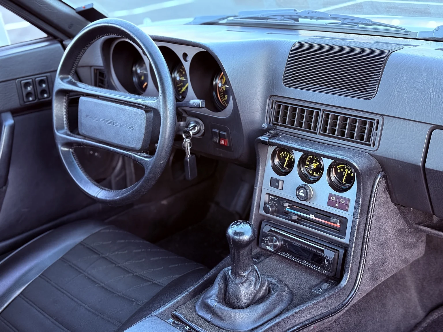 Interiörbild 1984 PORSCHE 944 Targa (22)