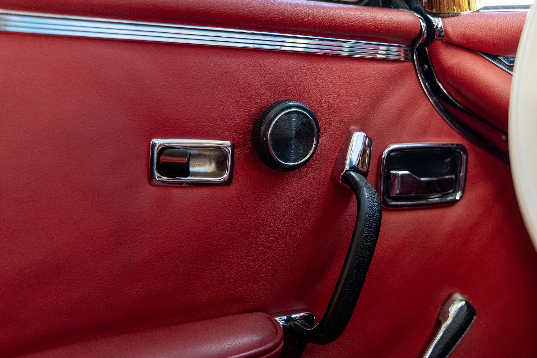 Innenraumfoto von 1970 Mercedes-Benz  280 SE 3.5 Coupé (3)