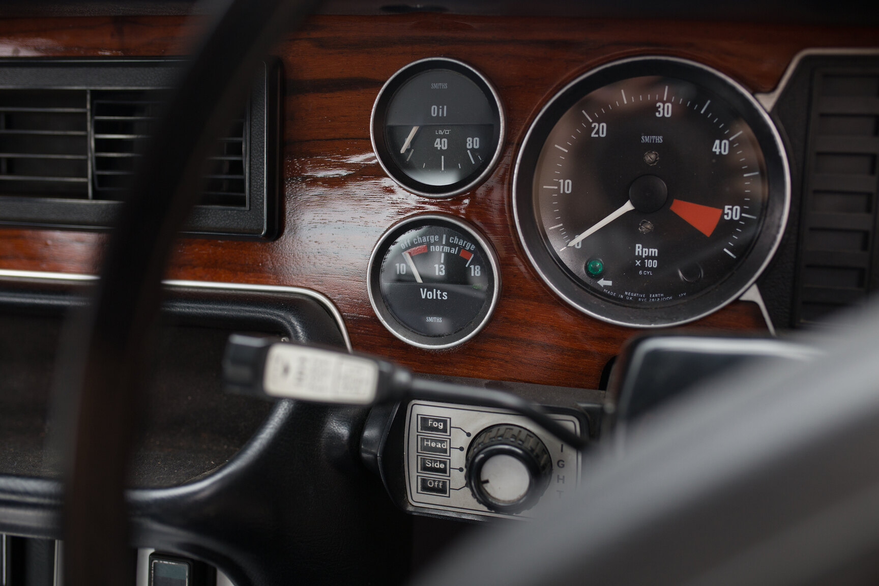 Innenraumfoto von 1975 JAGUAR XJ6  (28)