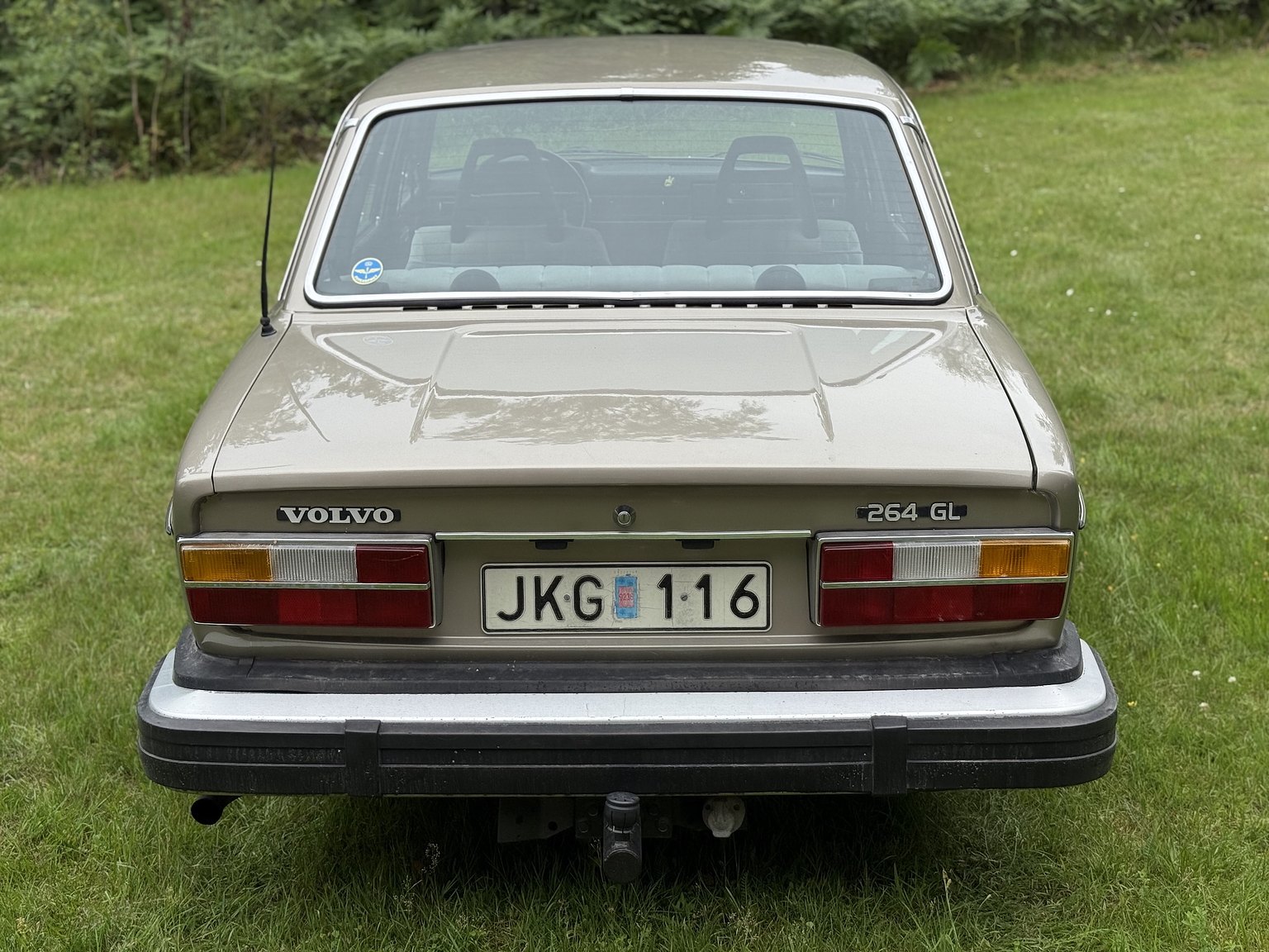 Exterior image of 1976 Volvo 264 V6 GL Automatisk