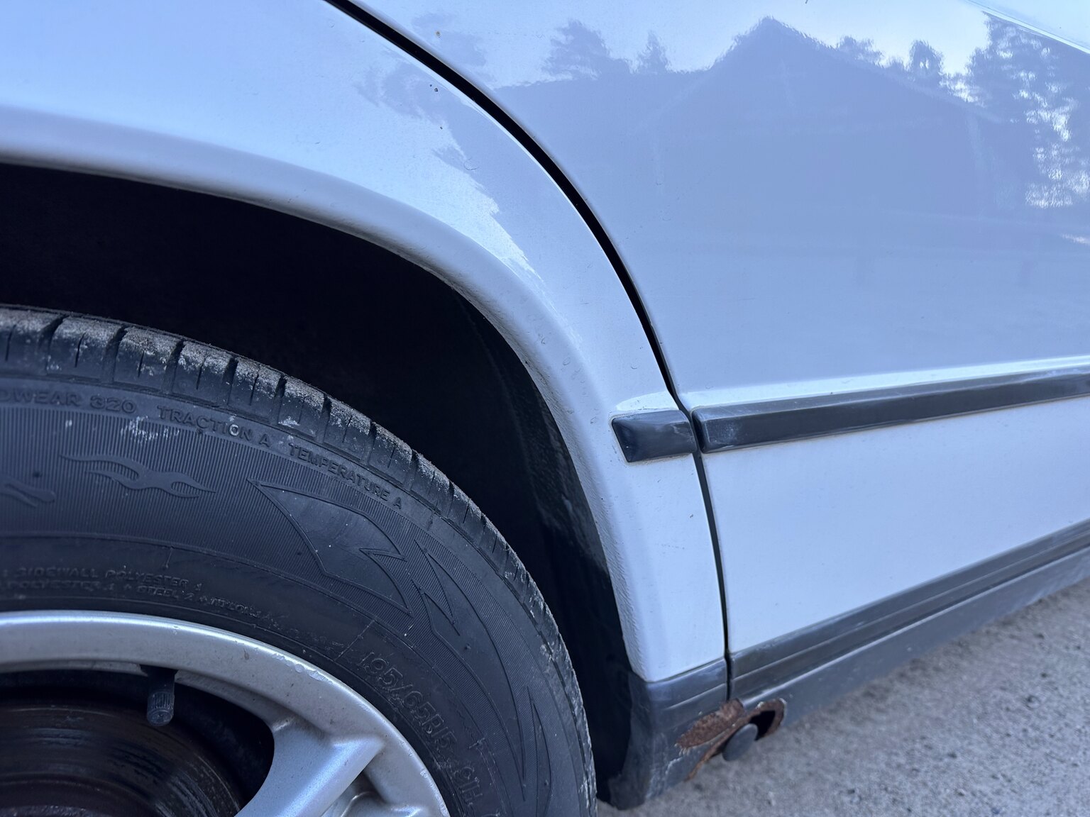 Aussenfoto 1988 Mercedes-Benz 190 E 2.3 (30)