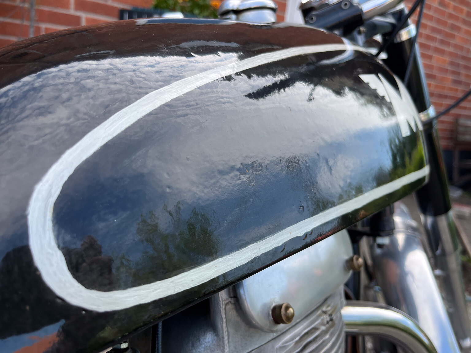 Exteriörbild på 1952 AJS 16MS 350cc Matchless-replica