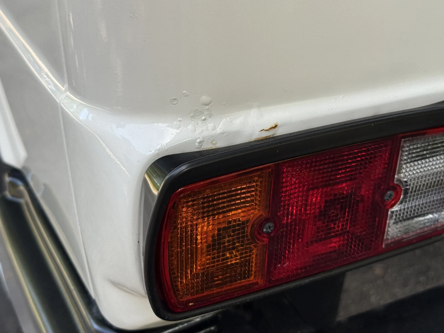 Exteriörbild på 1981 Mercedes-Benz 240 GD (51)