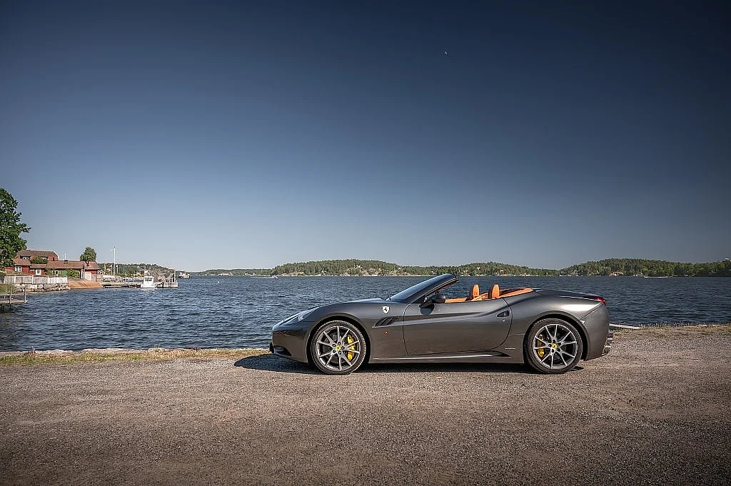 Bild von 2010 Ferrari California (9)