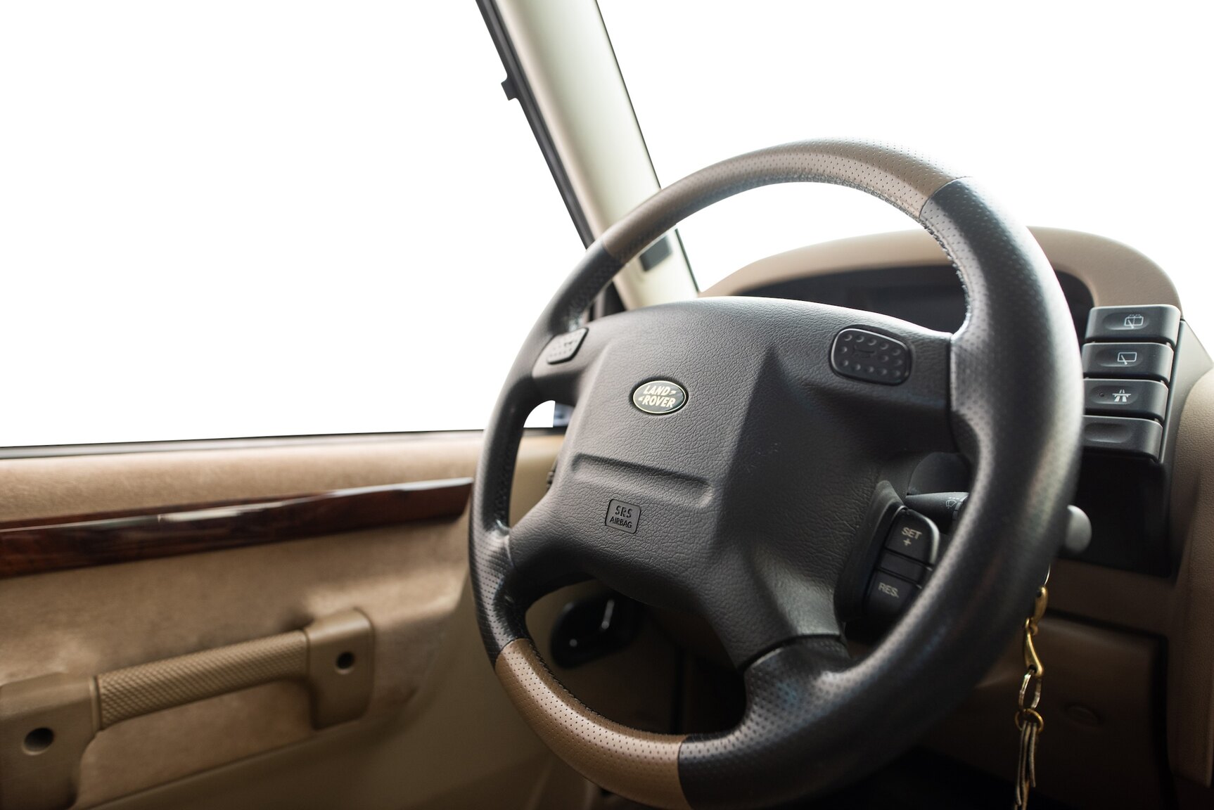 Interior image of 1999 Land Rover Discovery 4.0 V8