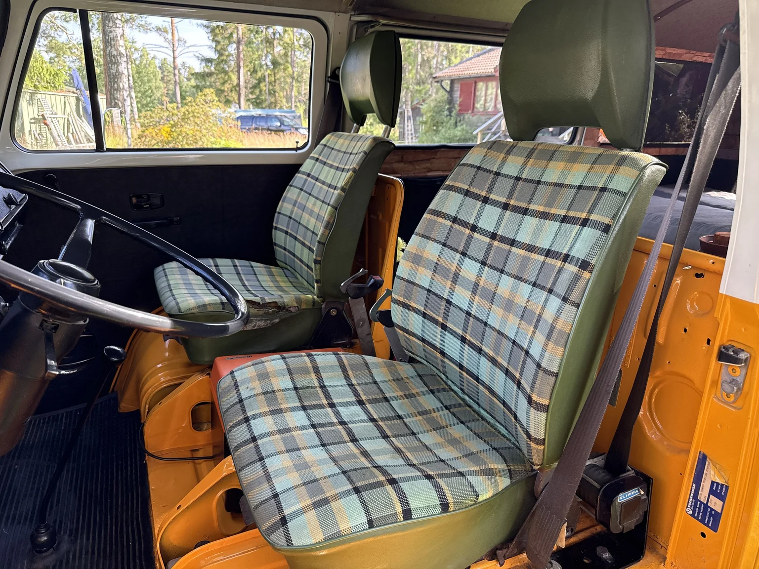 Interiörbild 1975 Volkswagen Transporter Campervan (15)