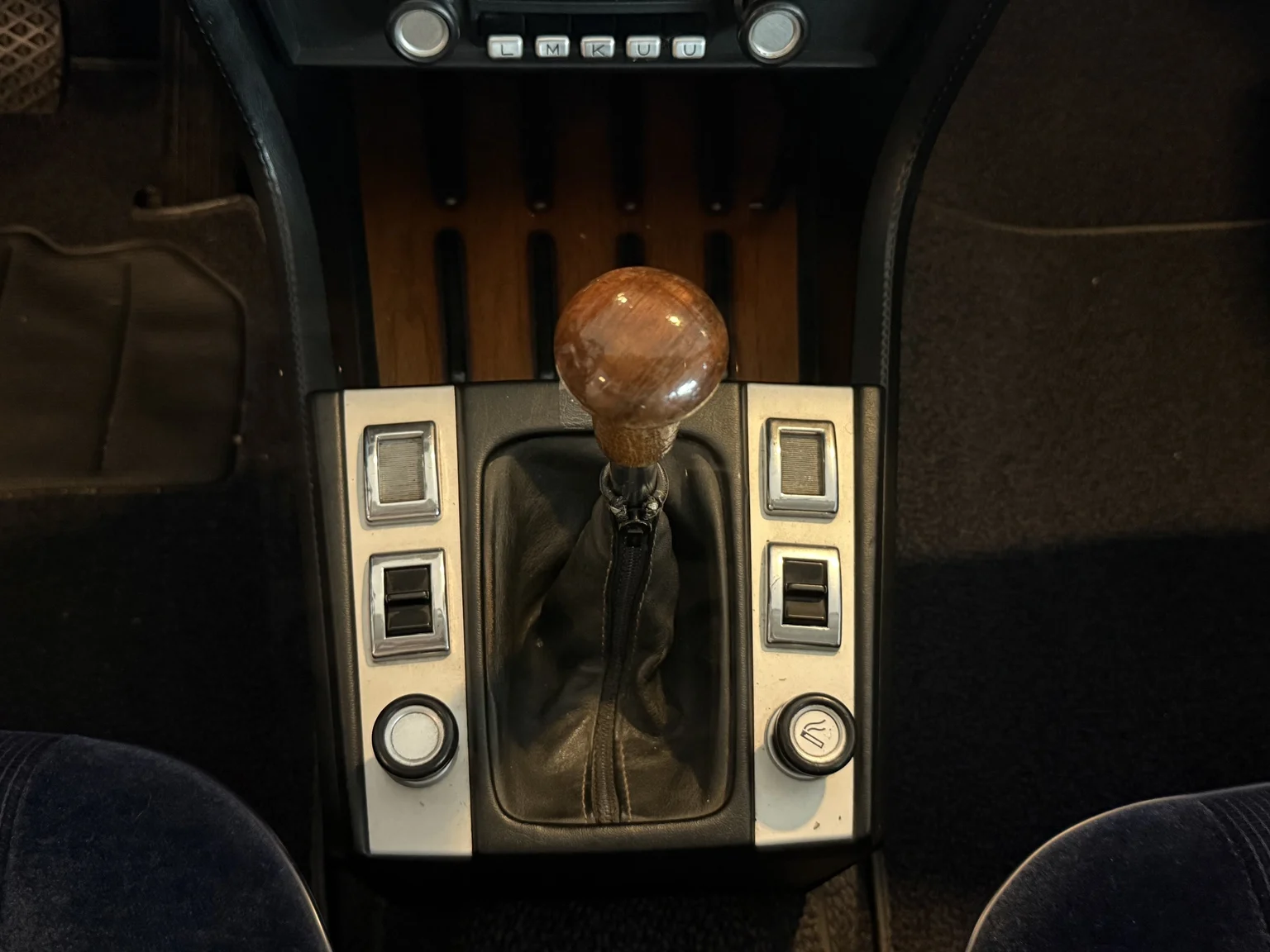 Interior image of 1972 BMW E9 3.0 CSI (15)