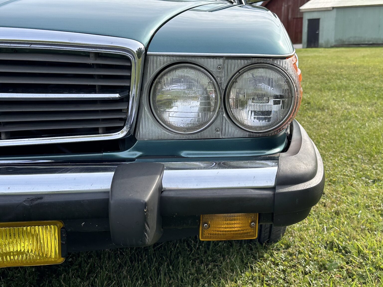 Exteriörbild på 1985 Mercedes-Benz 380 SL