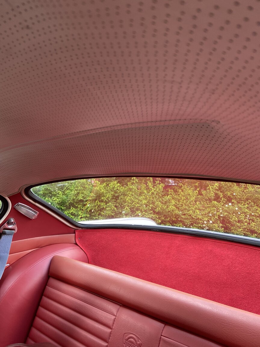 Interior image of 1968 Volvo P1800 S