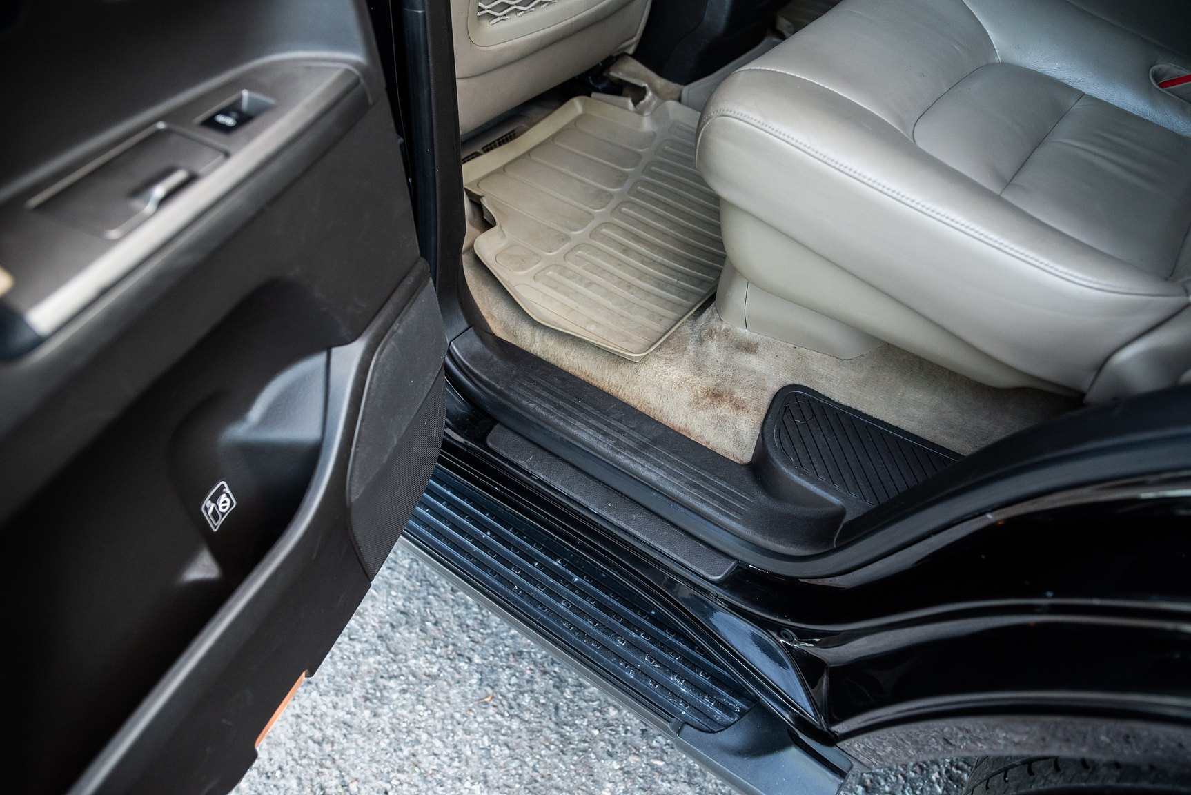 Interior image of 2008 Toyota Land Cruiser 4.5 4WD V8