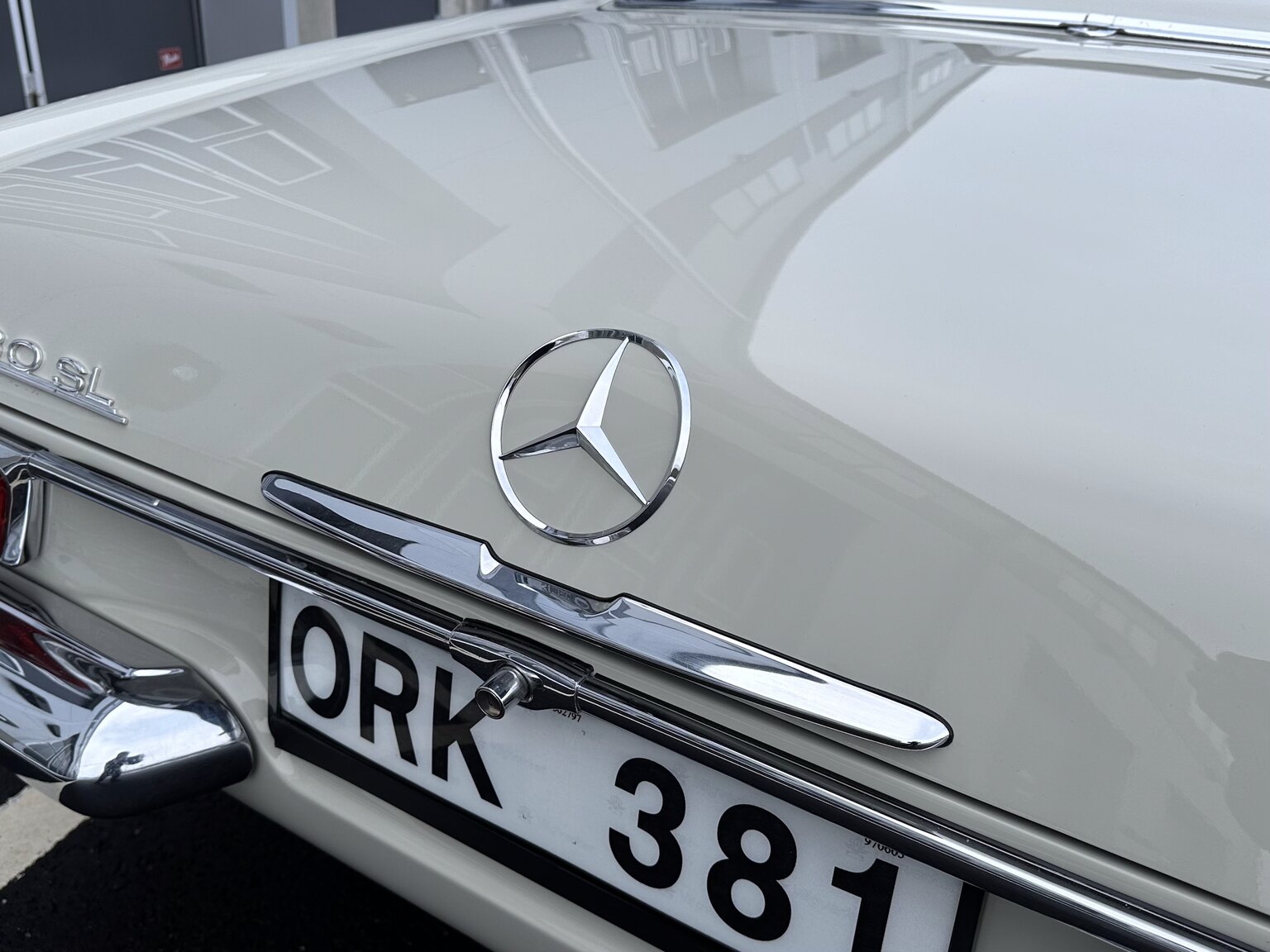 Aussenfoto 1968 Mercedes Benz SL 280 Pagoda