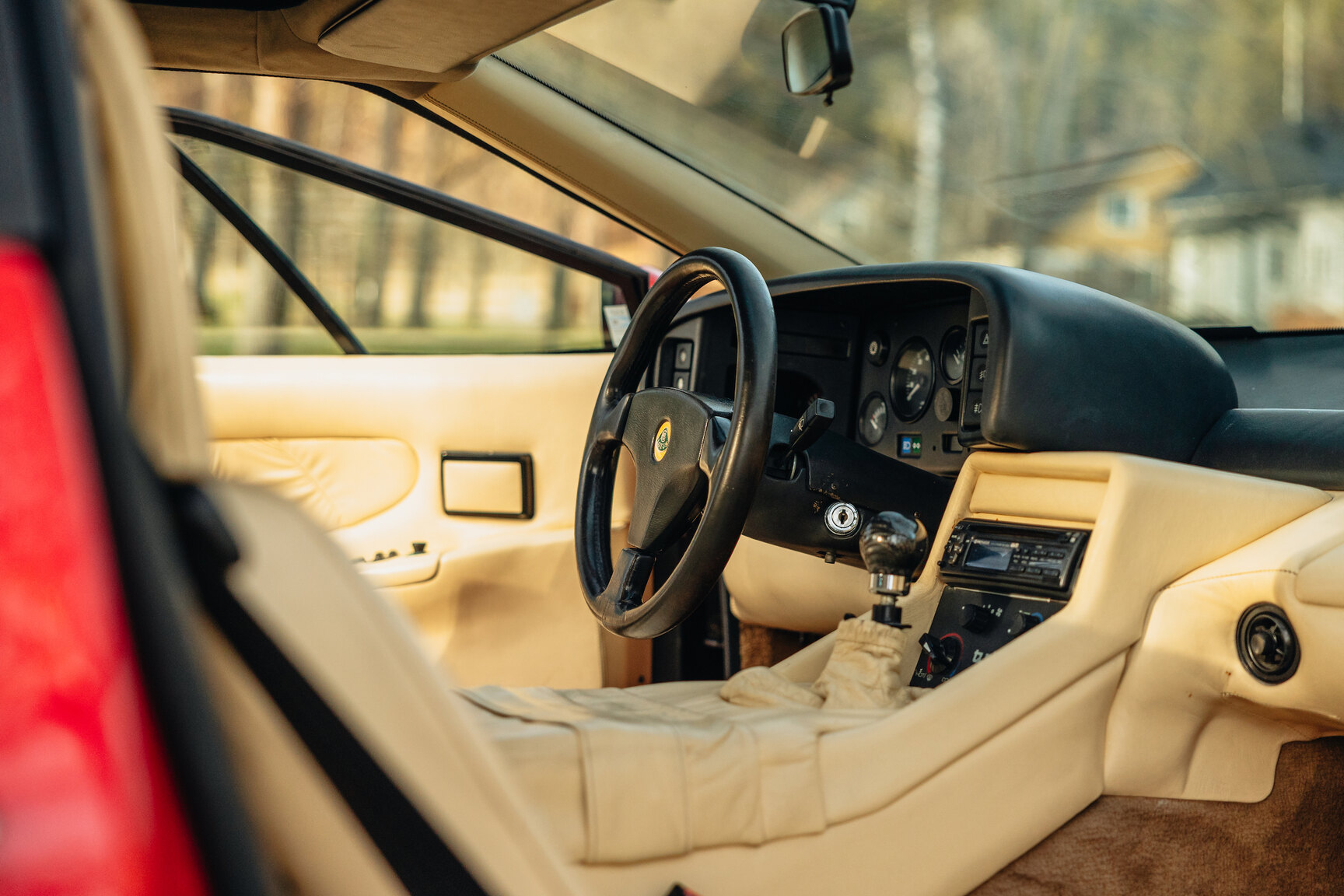 Interior image of 1989 Lotus Esprit Turbo 