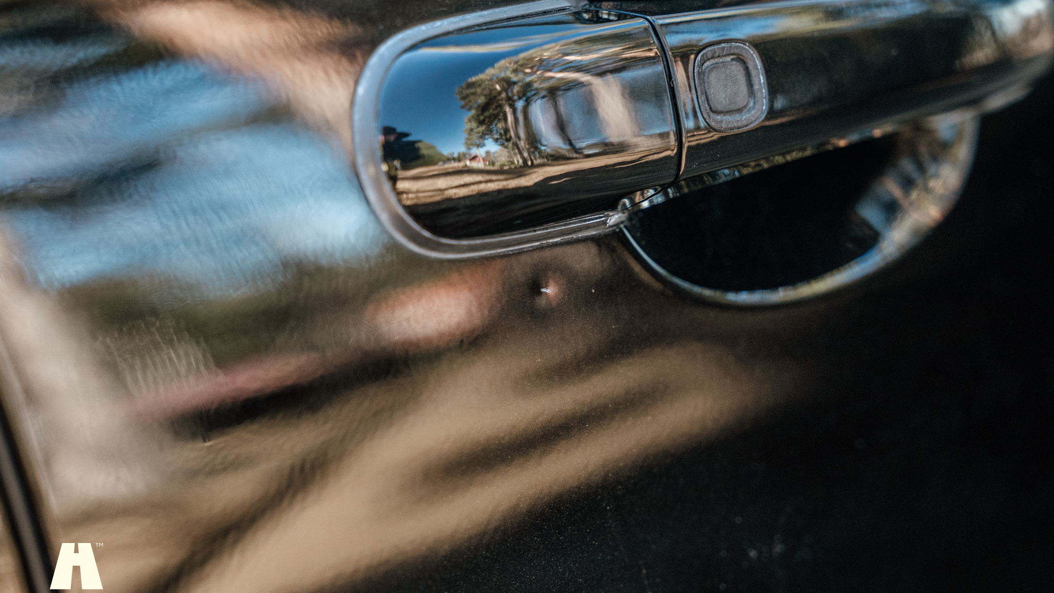 Exterior image of 2010 Jaguar XFR (51)