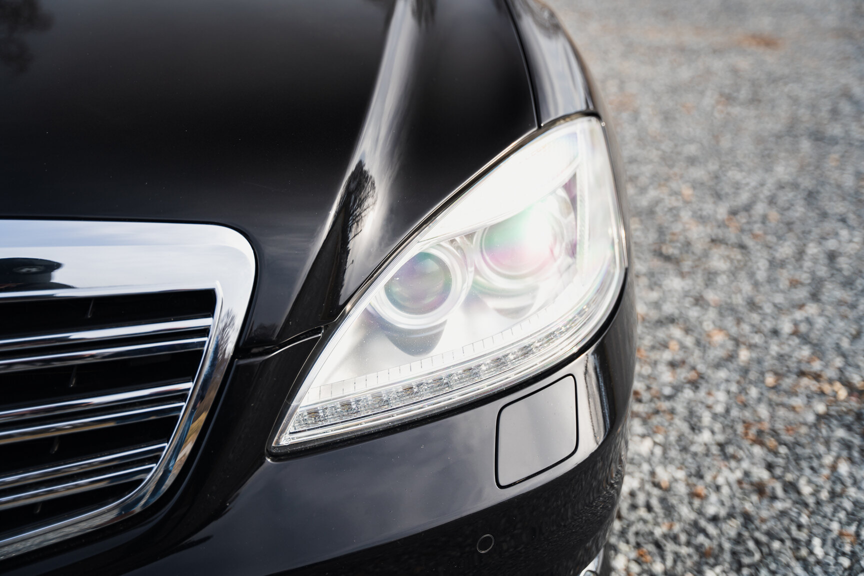 Exteriörbild på 2011 Mercedes-Benz S600 (12)