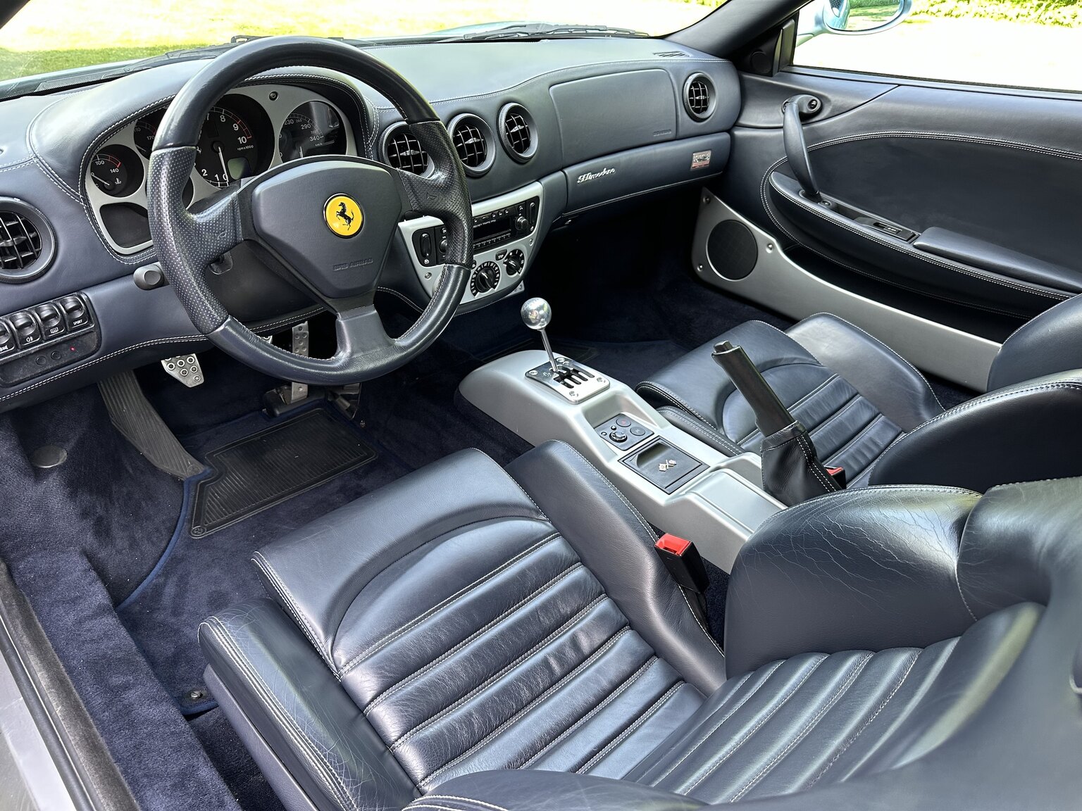 Interior image of 2001 Ferrari 360 Modena V8 Manual (1)