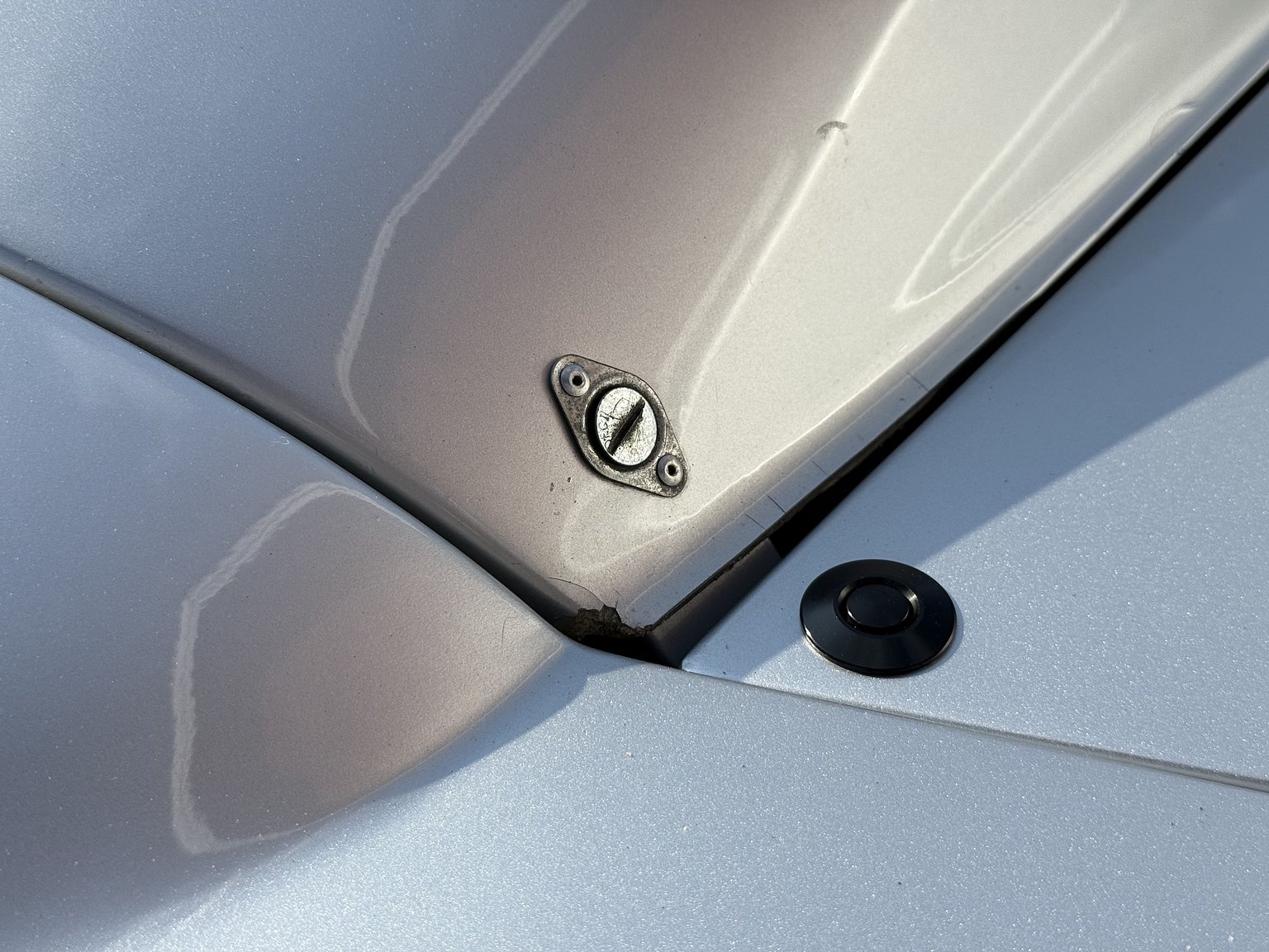 Exteriörbild på 2016 Bentley EXP Speed 8 (Replica)