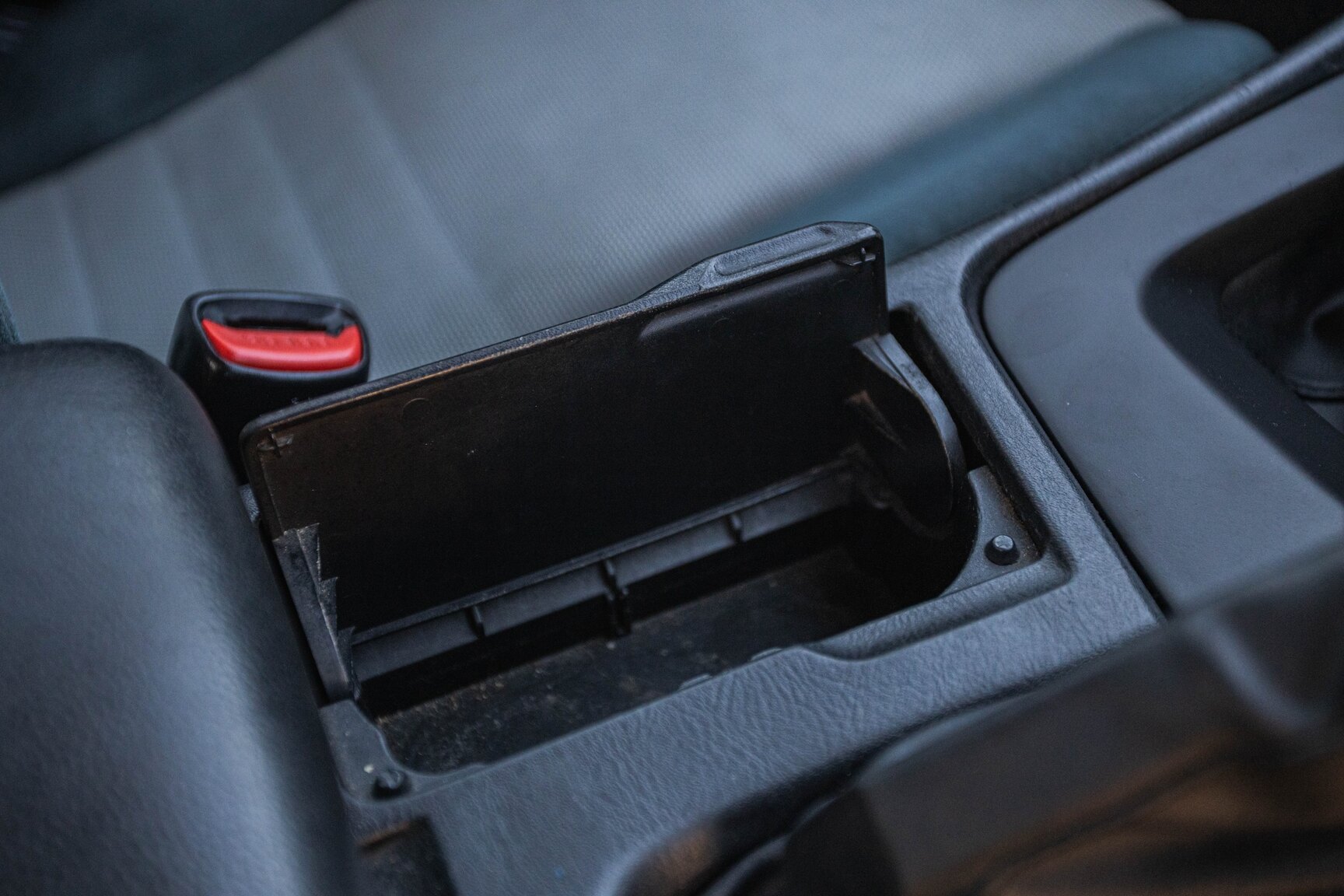 Interior image of 2000 Nissan Skyline R34 GT 2.5