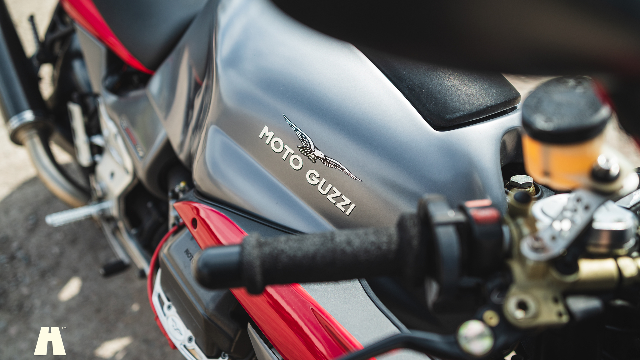 Aussenfoto 2002 Moto Guzzi V11 Le Mans (42)