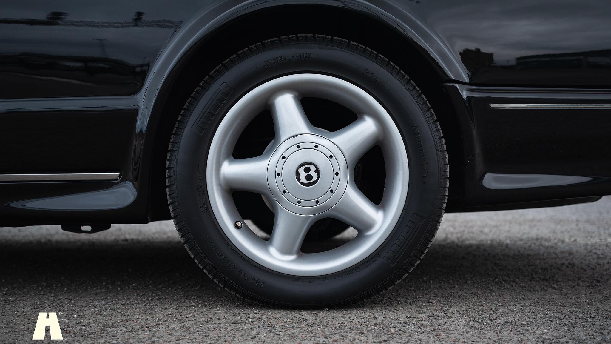 Exterior image of 1997 Bentley Continental T (10)