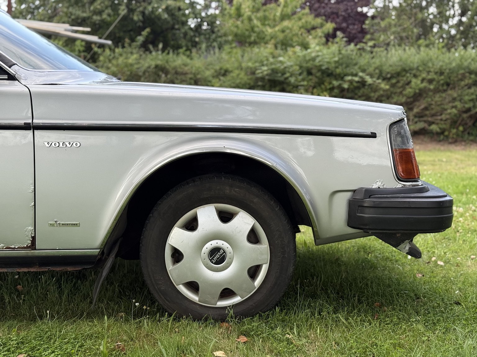 Exteriörbild på 1979 Volvo 262 C 2.8 V6 Automatisk