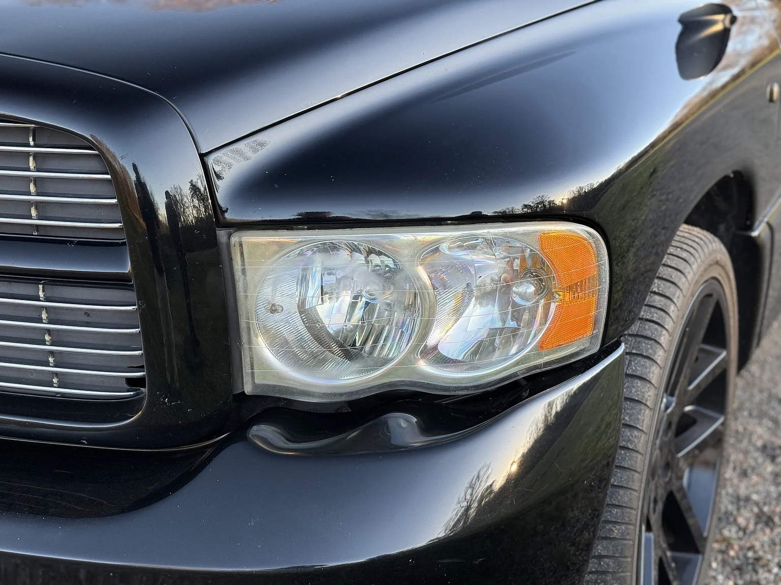 Exteriörbild på 2004 Dodge Ram SRT-10 (26)