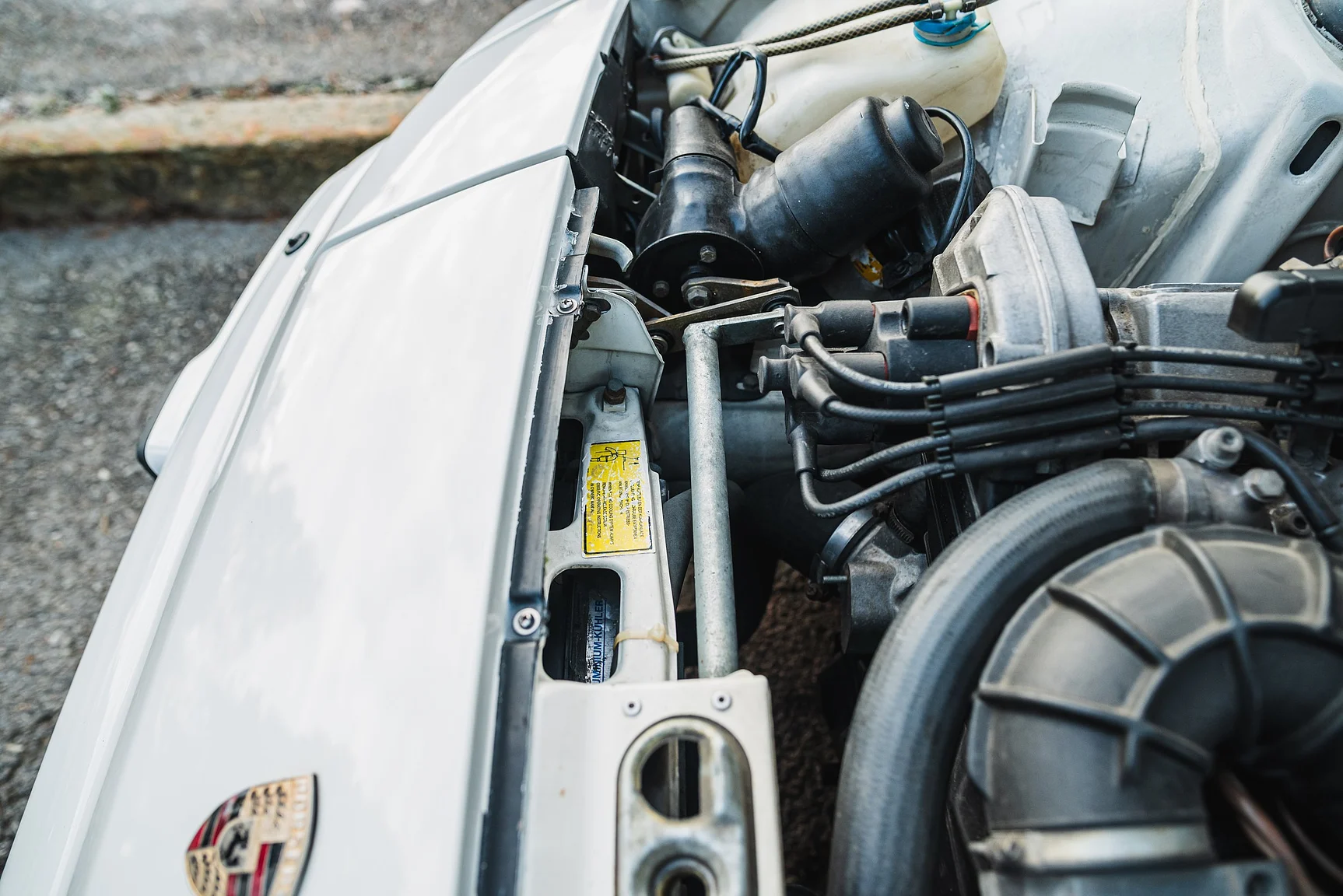 Image of 1986 Porsche 944R (27) mechanics