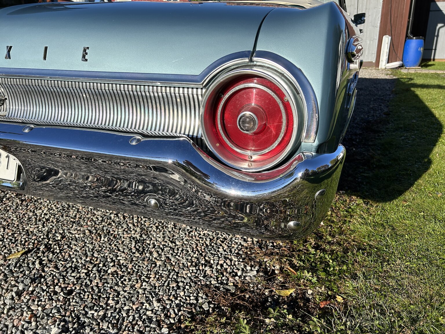 Exterior image of 1962 Ford Galaxie 500 XL Sunliner