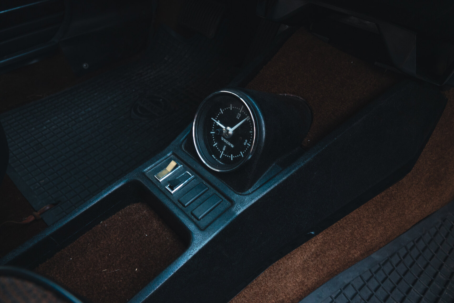Innenraumfoto von 1971 Volvo 144 2.0 Automat