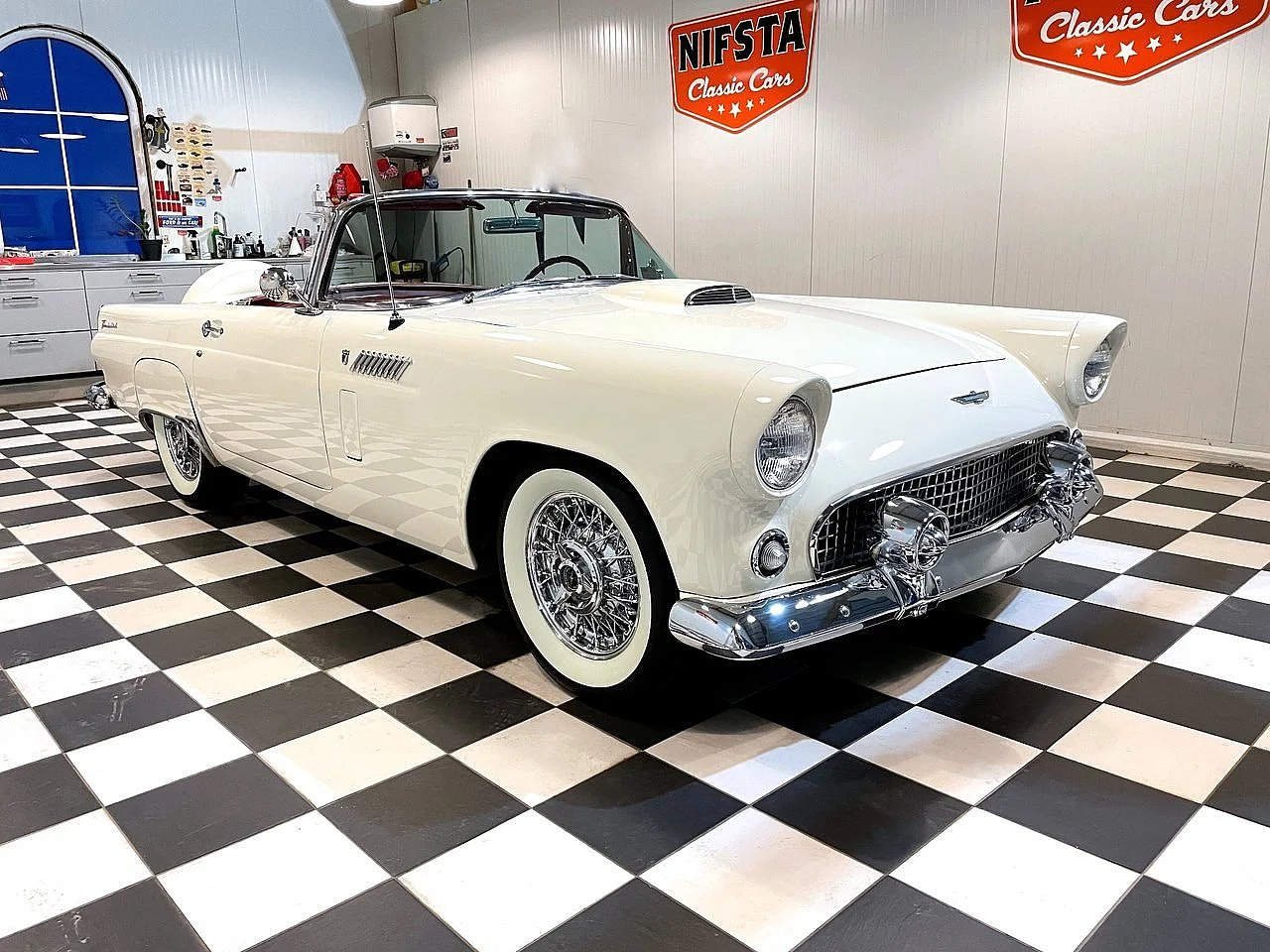 Bild von 1956 Ford Thunderbird (2)