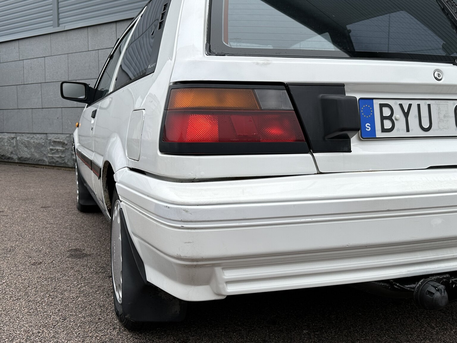Exterior image of 1988 Nissan Sunny (36)