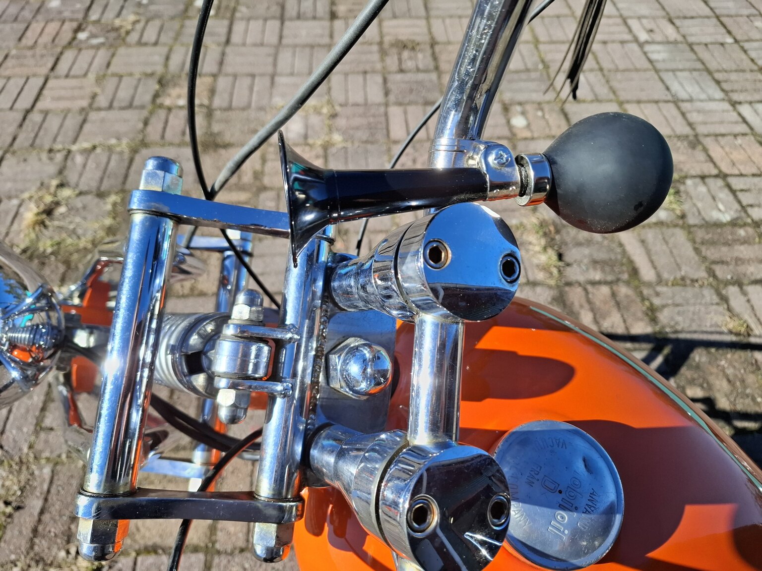 Exteriörbild på 1953 Triumph Thunderbird Chopper
