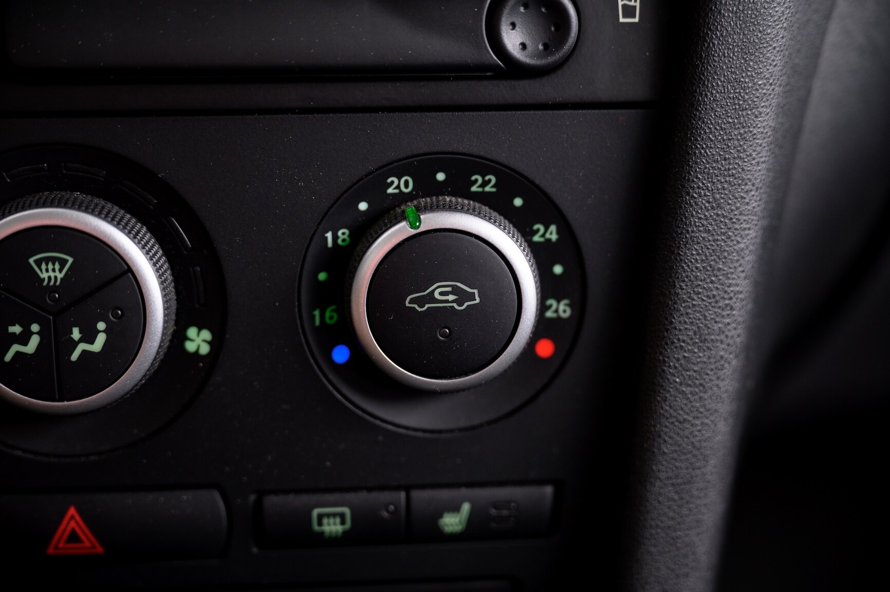 Interior image of 2008 SAAB 9-3 Aero SportSedan Silver Beast SFRO