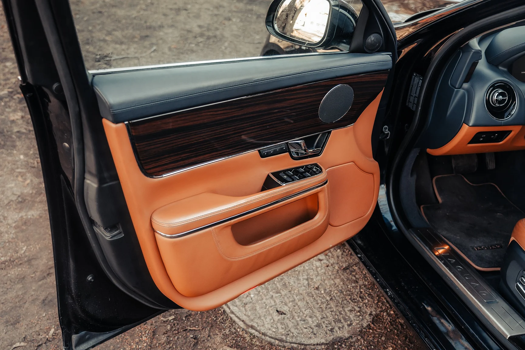 Innenraumfoto von 2012 Jaguar XJ (6)