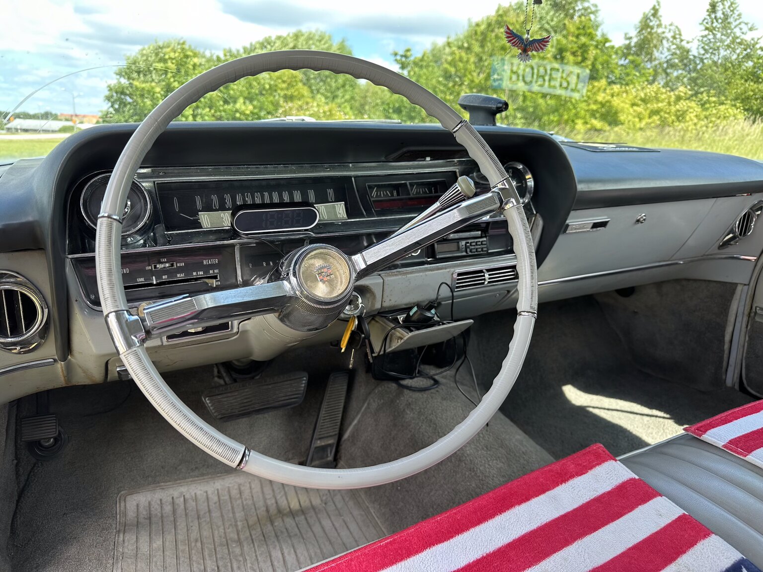Innenraumfoto von 1964 Cadillac Fleetwood Seventy-Five Limousine (5)