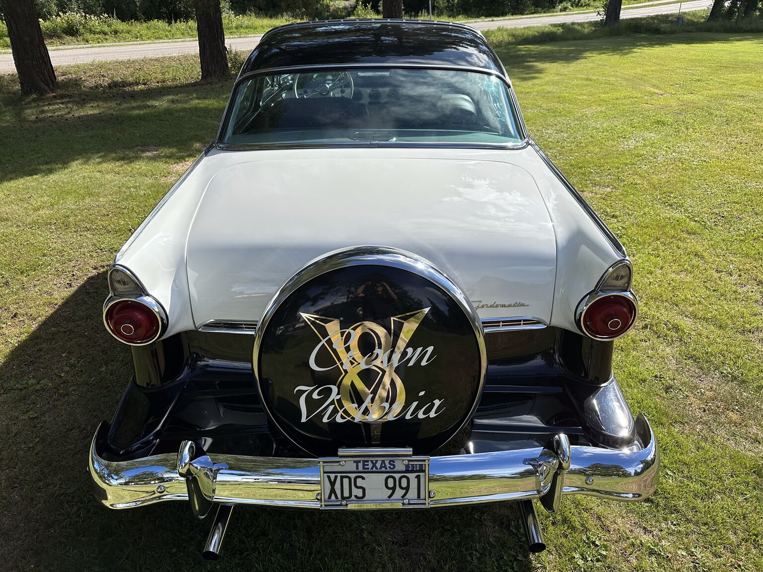 Exteriörbild på 1955 Ford Fairlane Crown Victoria