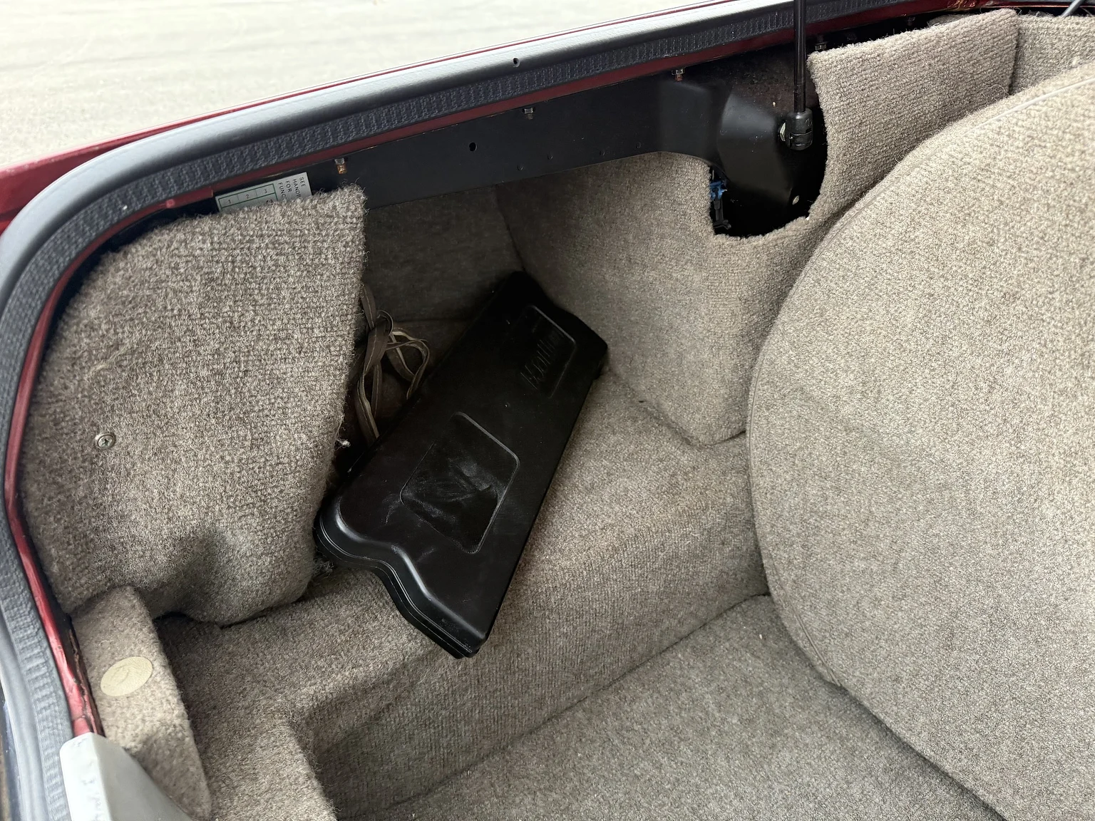 Interior image of 1993 Jaguar XjS Cabriolet (32)