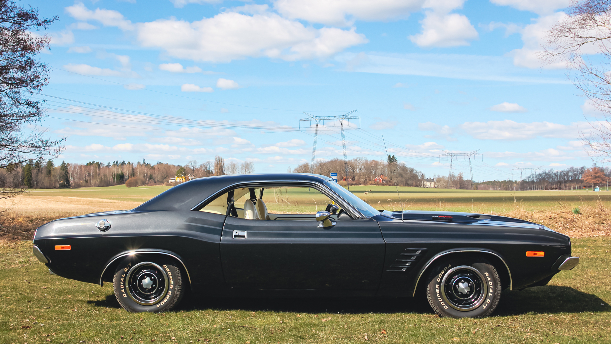 Exteriörbild på 1974 Dodge Challenger 340