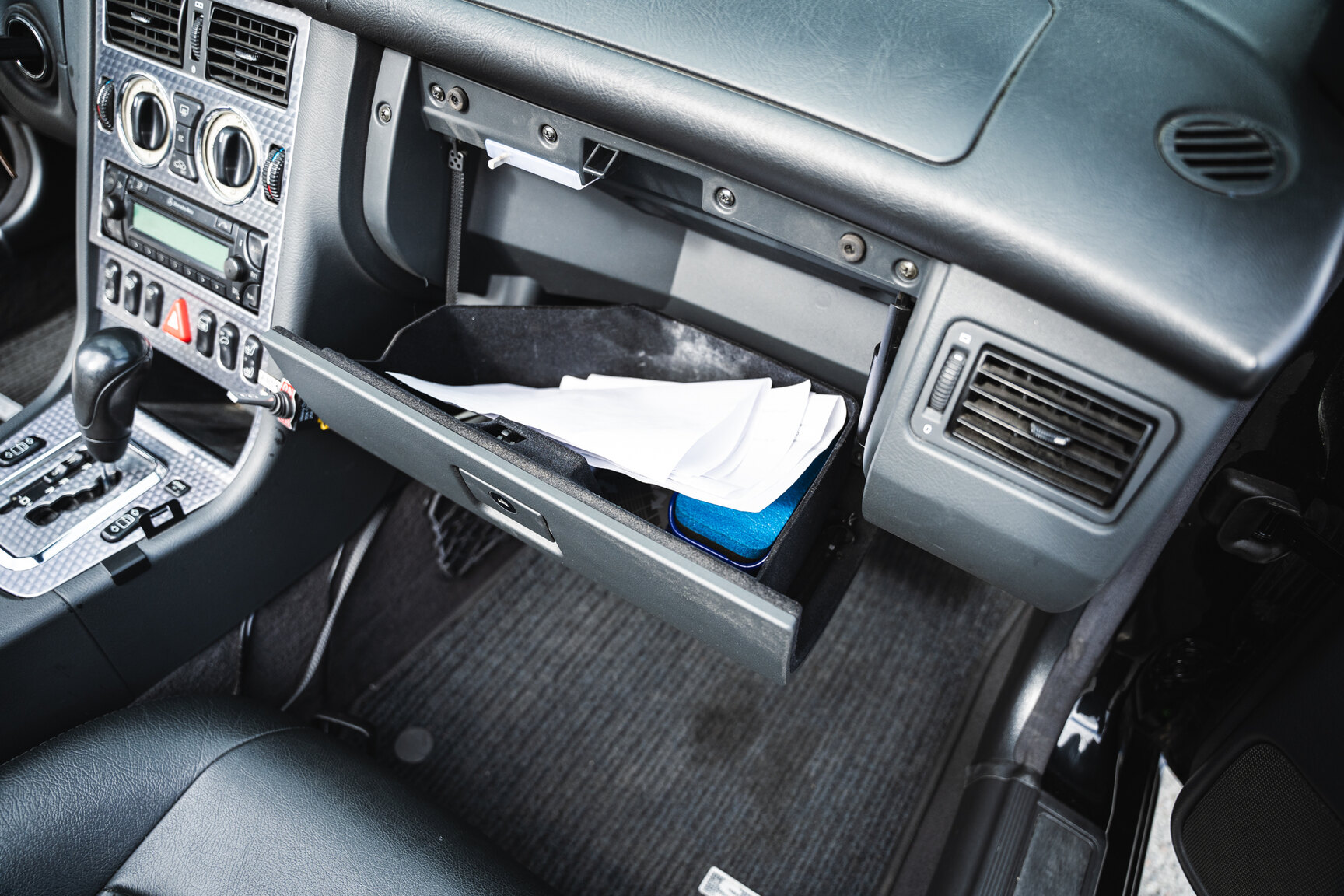 Interior image of 2001 Mercedes-Benz SLK 32 AMG