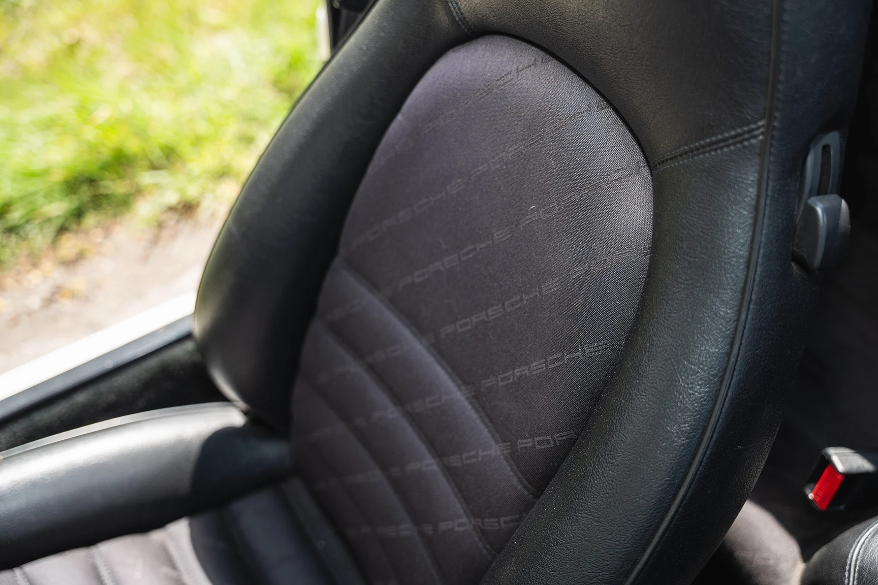 Interiörbild 1990 Porsche 944 S2 Cabriolet  (32)