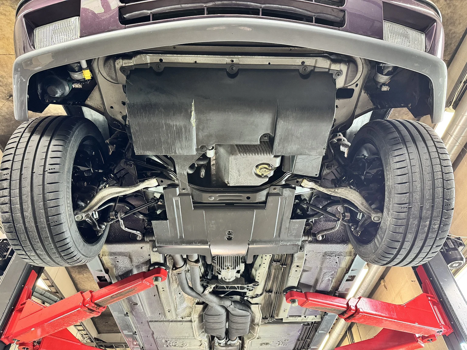 Image of 1993 BMW M5 Touring 3.8 Manual mechanics (31)