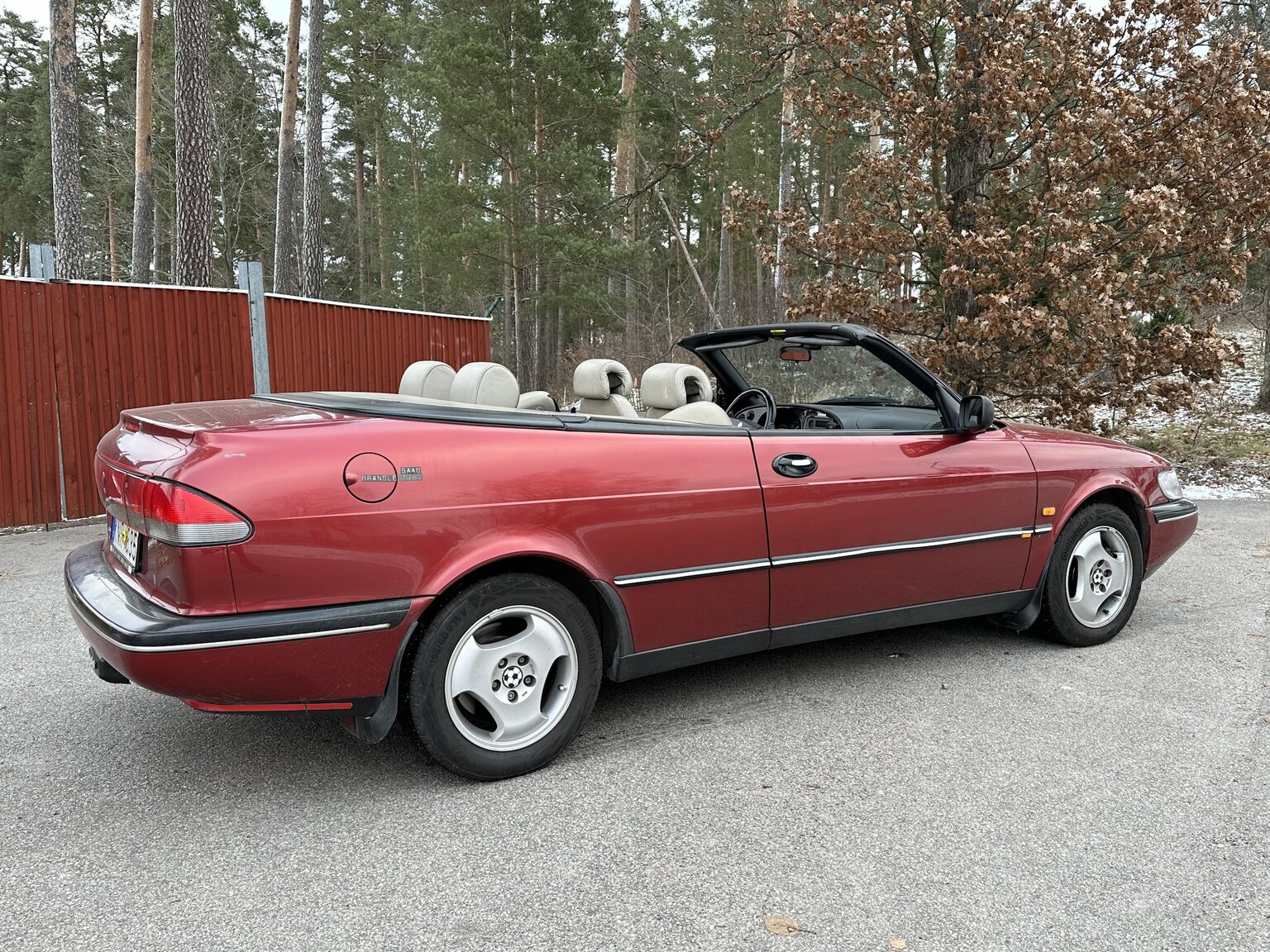 Exteriörbild på 1997 Saab 900 Cabriolet - En ägare