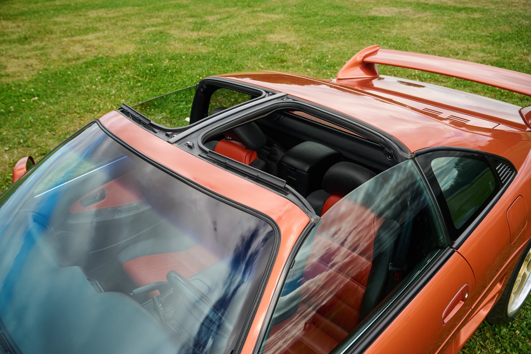 Exterior image of 1999 Toyota MR2 2.0 Turbo