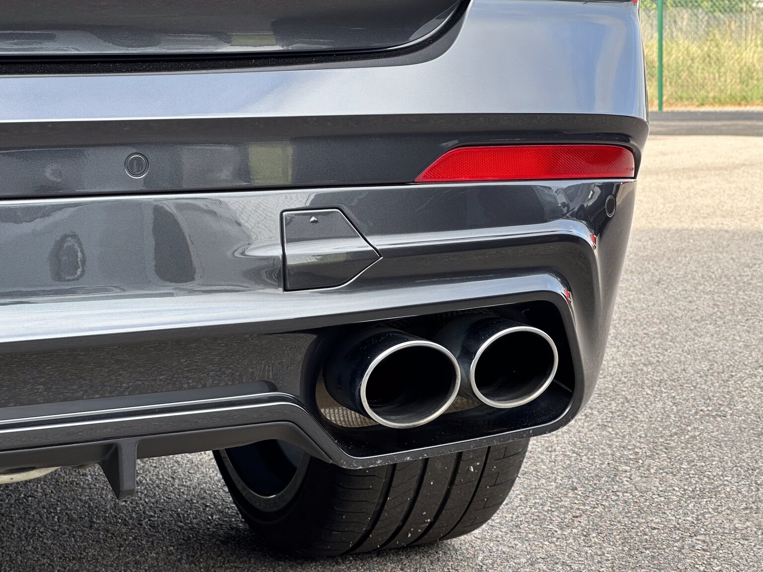 Exterior image of 2022 ALPINA XD3