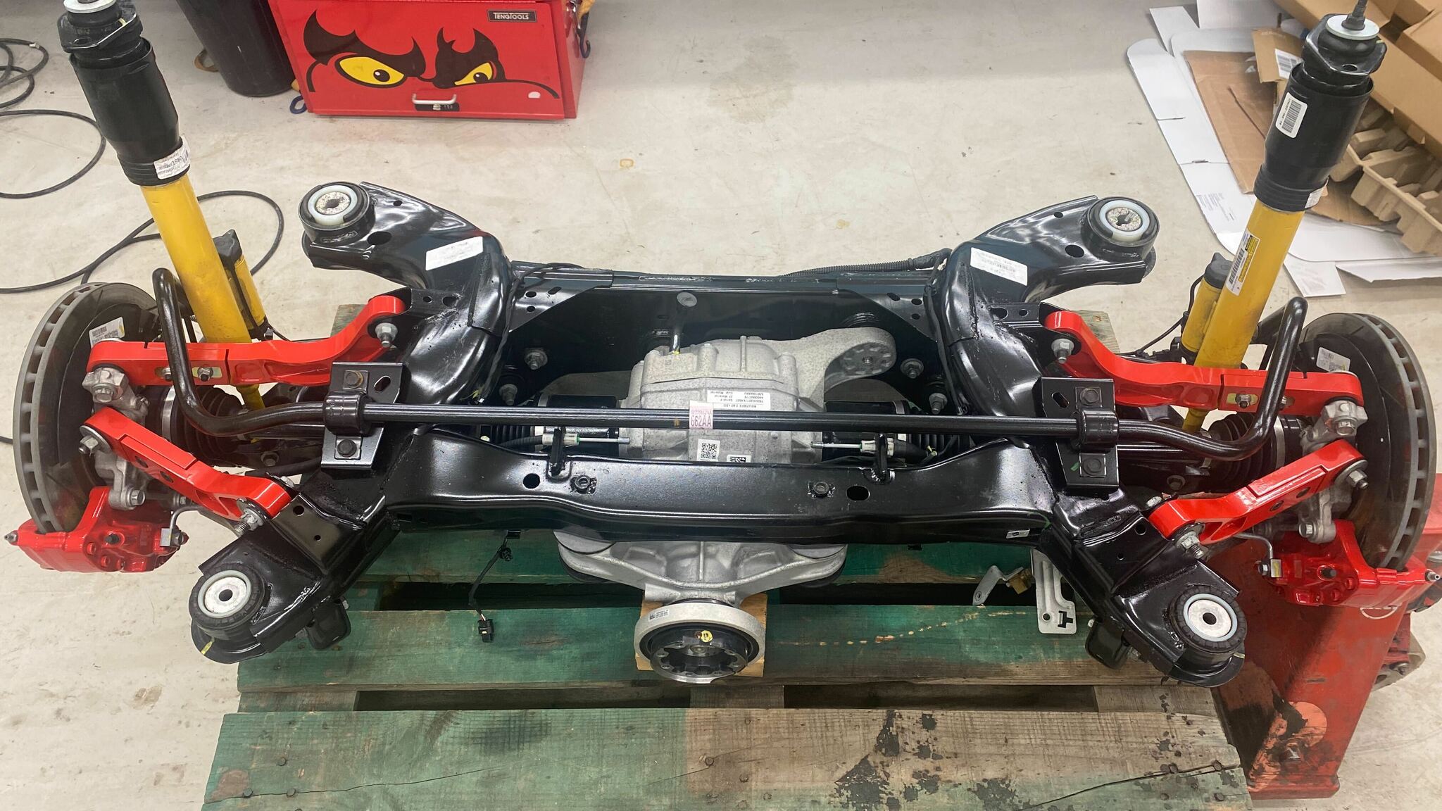 Image of 2018 Dodge Challenger Hellcat mechanics