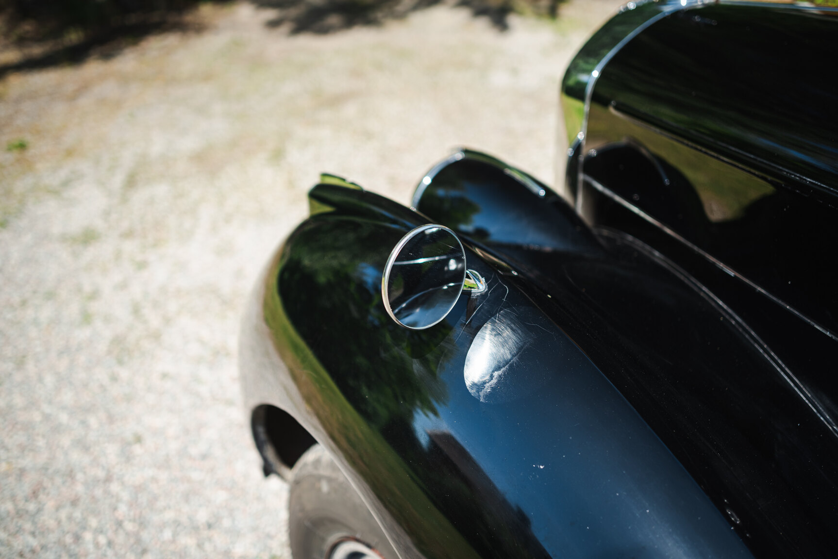 Exterior image of 1950 Bentley 4 1/4 Litre