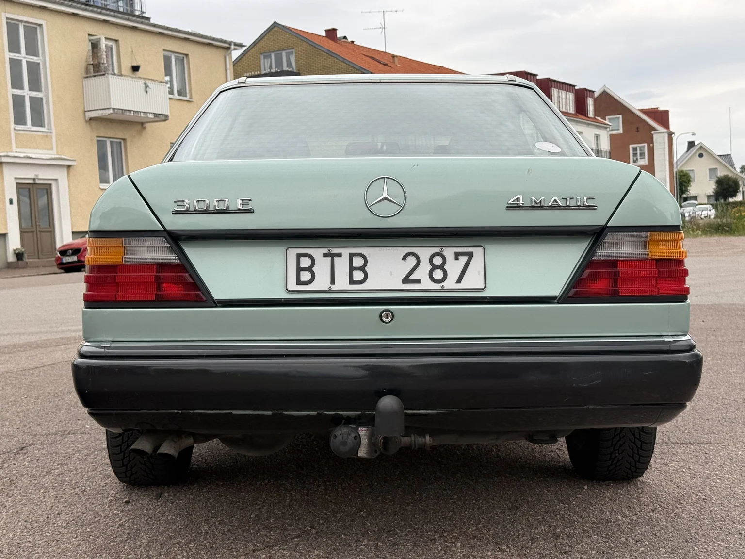 Aussenfoto 1991 Mercedes-Benz 300 E 4MATIC (11)