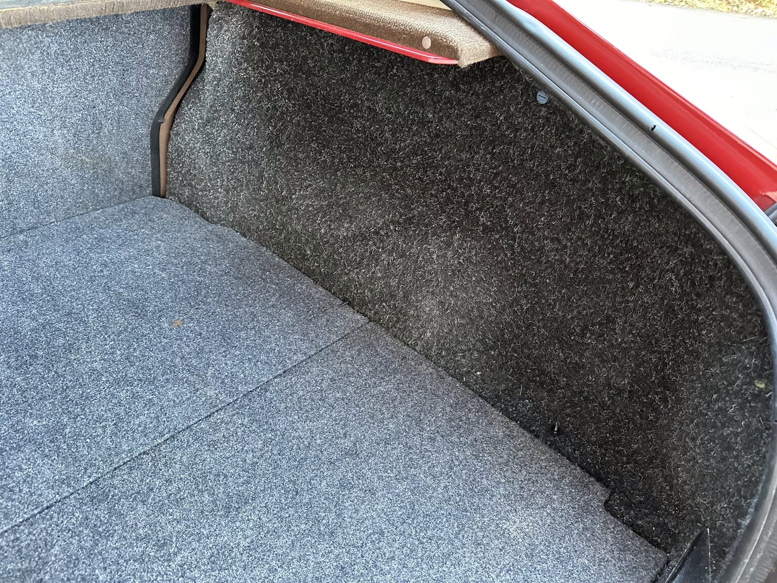 Interior image of 1984 Saab 900 GL (56)