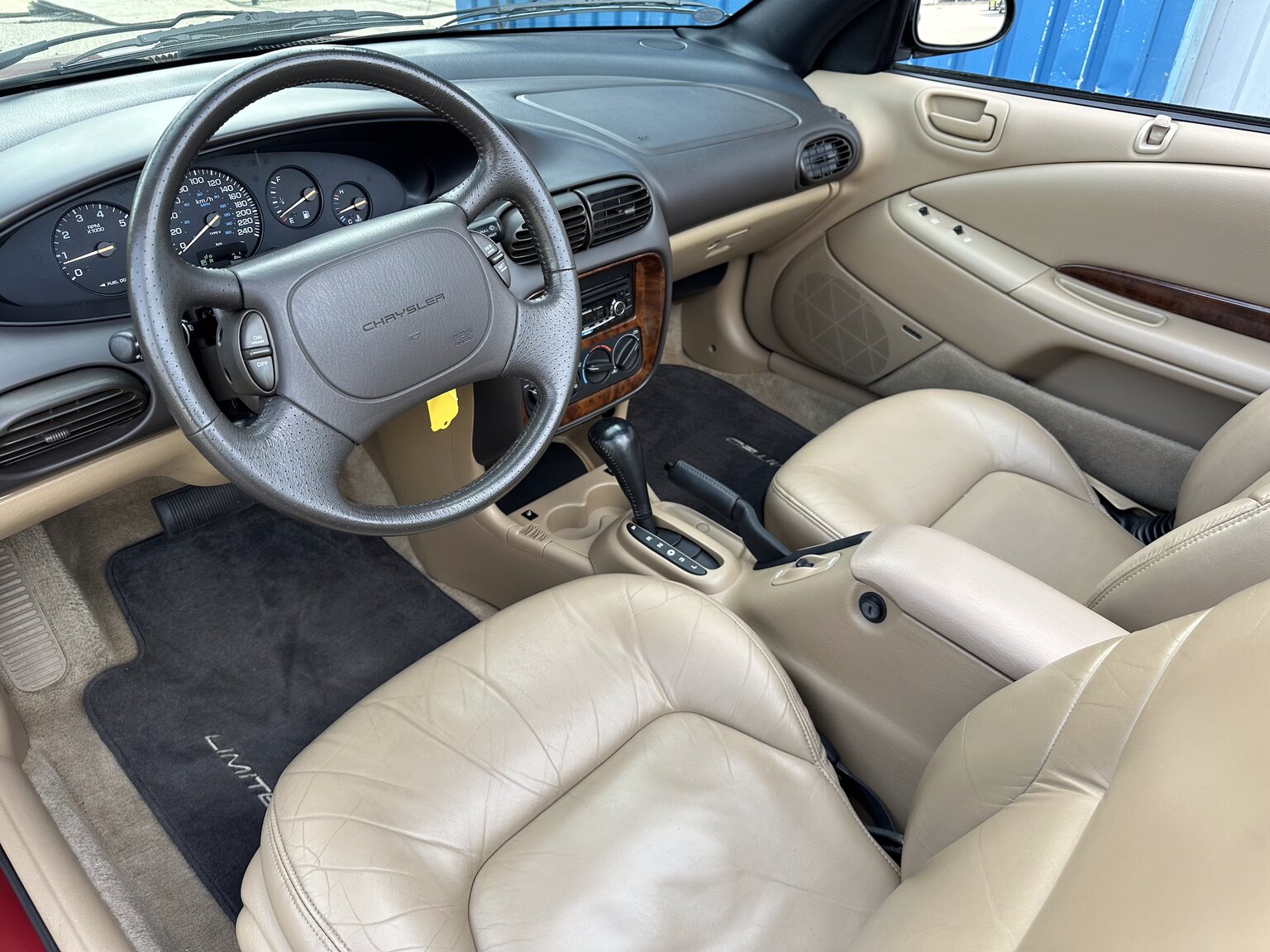 Interiörbild 1996 Chrysler Stratus Cabriolet