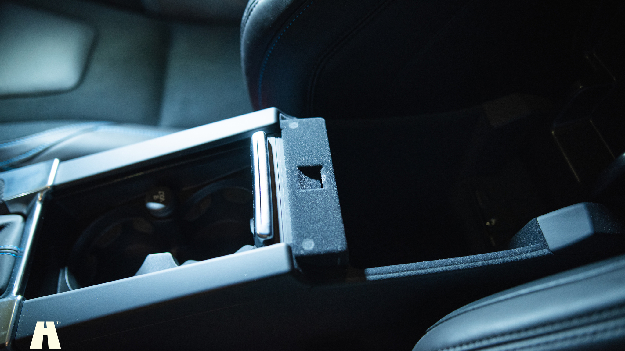 Interior image of 2017 Volvo V60 Polestar T6