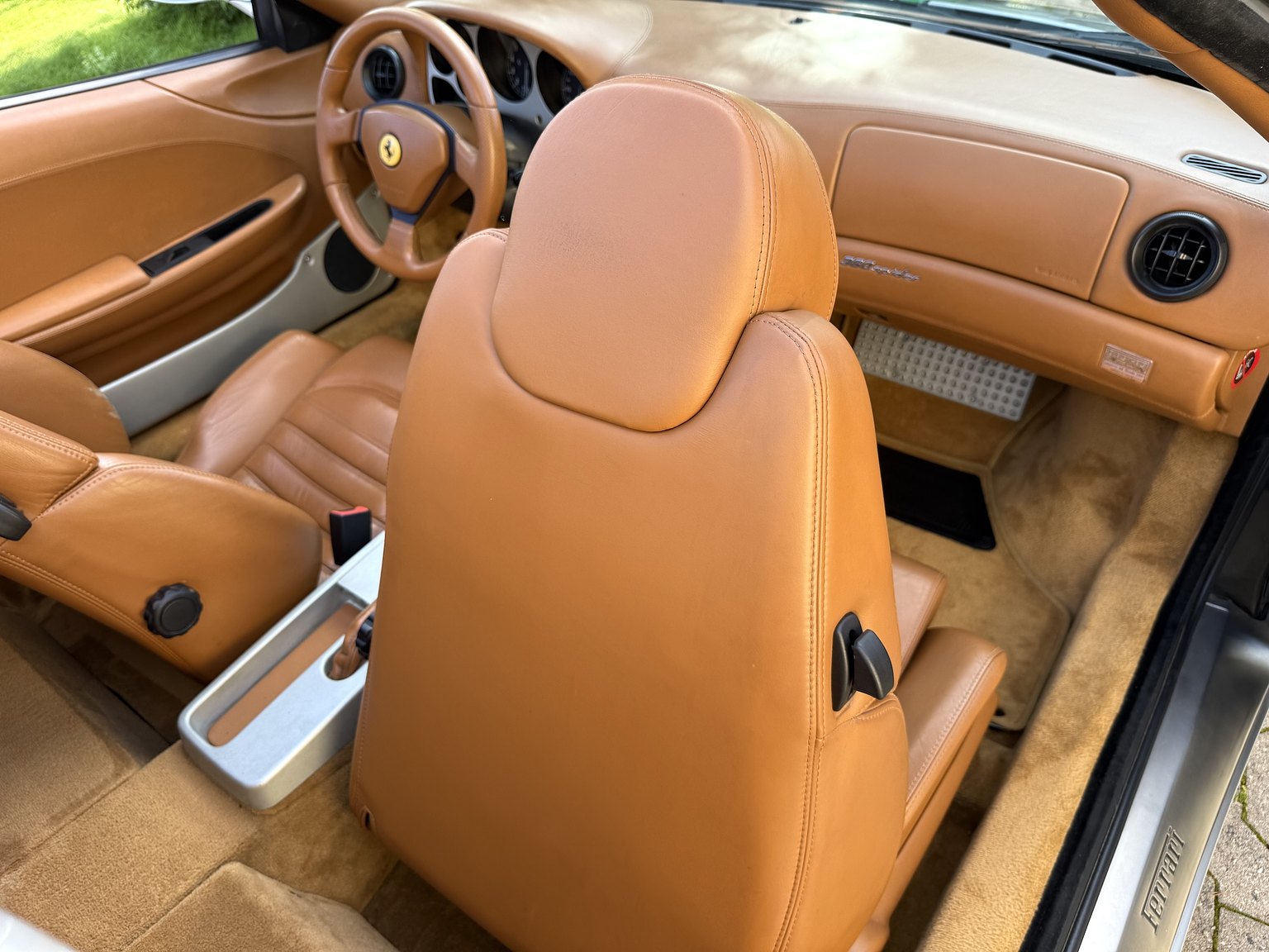 Innenraumfoto von 2001 Ferrari 360 Spider
